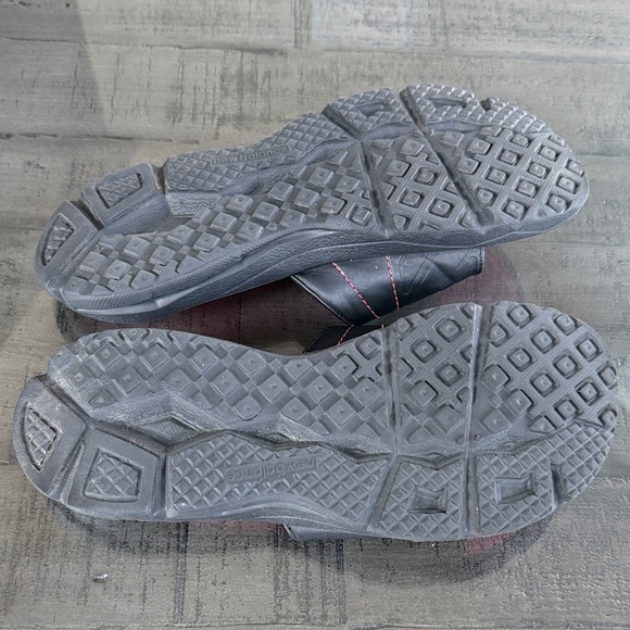 New Balance Black and Pink Slide Sandals. Womens Size 9. - Picture 4 of 7